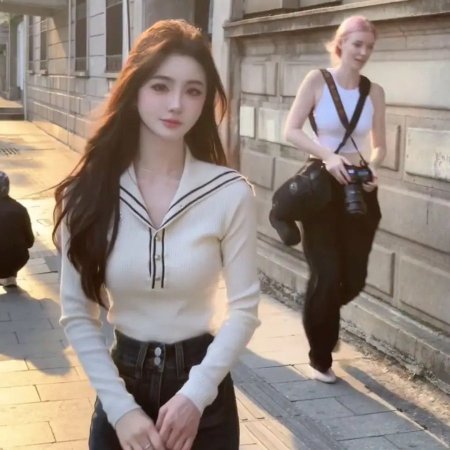 بلوزة ربيعيه عمليه