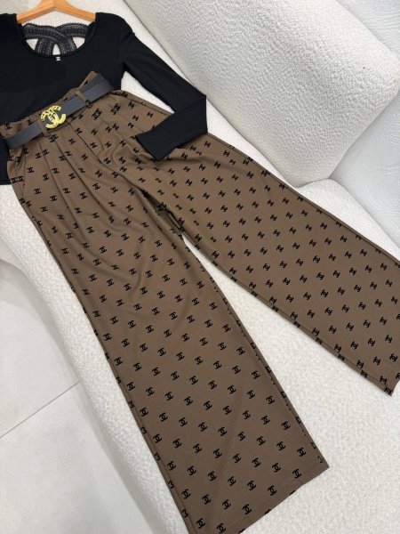 بنطال ماركة شانيل ايليجانت